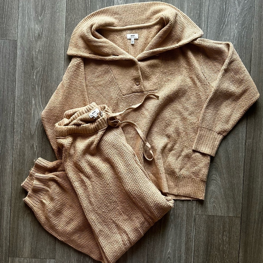 Arie Knit Sweater Set in Camel
